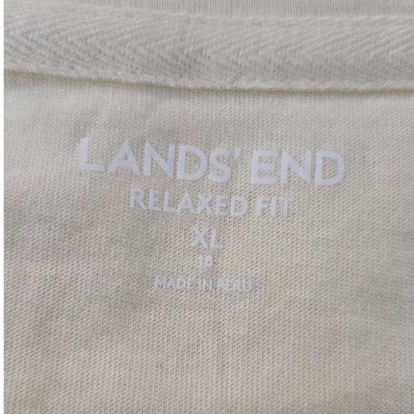 Lands' End Women's Relaxed Fit V-Neck T-Shirt, Size‎ XL, Yellow Short Sleeve Tee - Picture 3 of 3